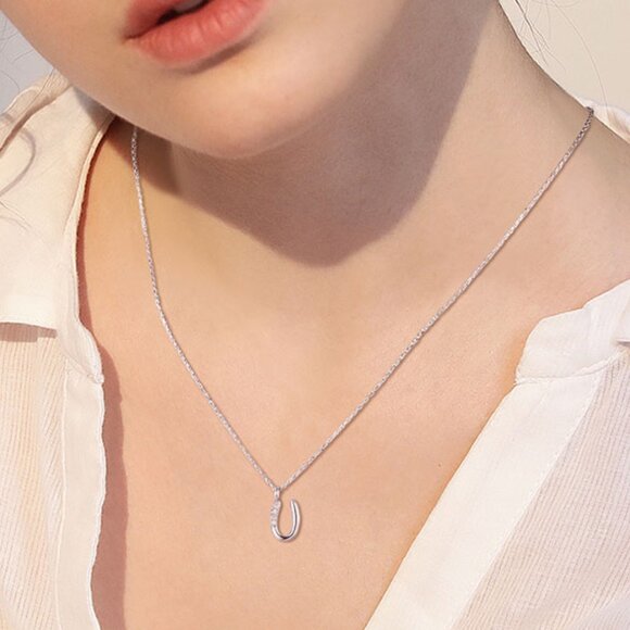 SHEGRACE 925 Sterling Silver Initial Letter U Pendant Necklace W Cubic Zirconia - Picture 2 of 6